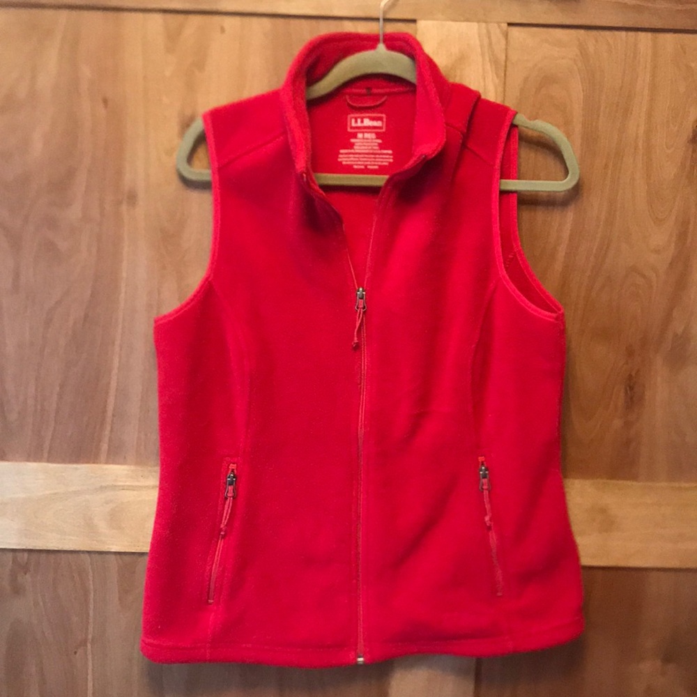 Llbean fleece vest, like new condition!
